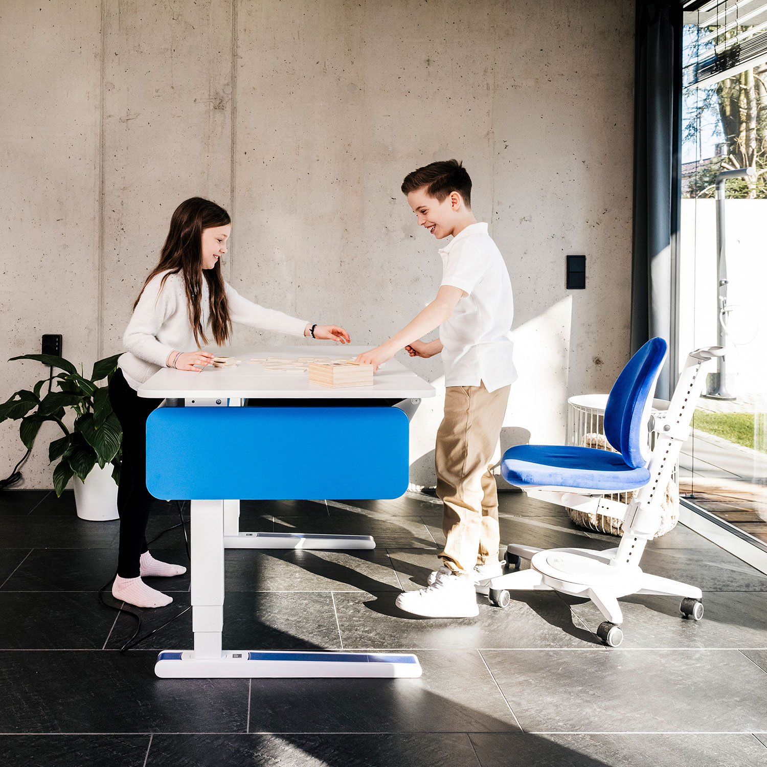 Náhľadový obrázok inšpirácie „Inovatívny rastúci nábytok pre zdravý vývoj detí“